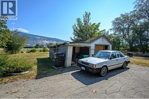 975 25 Avenue - Photo 28