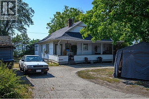 975 25 Avenue - Photo 3