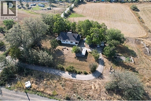 975 25 Avenue - Photo 57