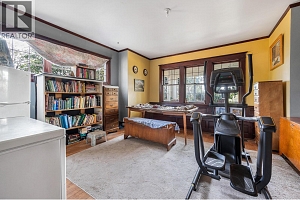 975 25 Avenue - Photo 9