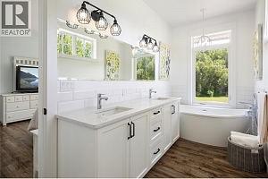 6984 Highway 6 - Photo 24