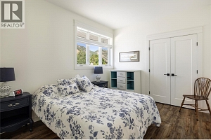 6984 Highway 6 - Photo 26