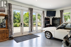 6984 Highway 6 - Photo 33