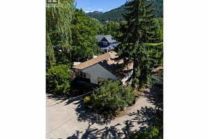 6984 Highway 6 - Photo 60