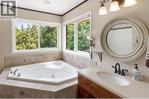 4692 GORDON Drive - Photo 18