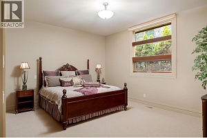 704 Barnaby Road - Photo 54