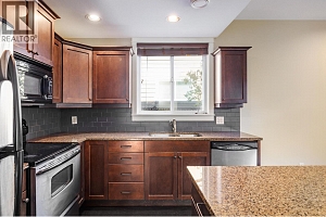 2209 Woodlawn Street - Photo 12