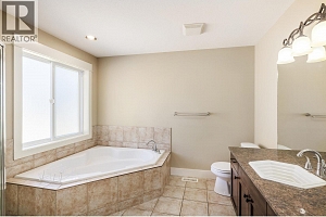 2209 Woodlawn Street - Photo 17