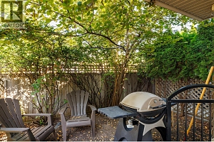 2209 Woodlawn Street - Photo 5