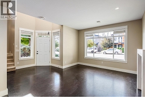 2209 Woodlawn Street - Photo 6