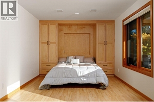 8100, 8104 Silver Star Road - Photo 65