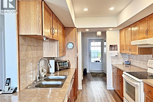 4340A Beach Avenue Unit# 102 - Photo 11