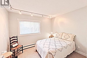 4340A Beach Avenue Unit# 102 - Photo 22