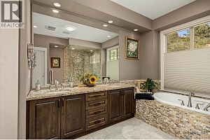 5165 Trepanier Bench Road Unit# 205 - Photo 29