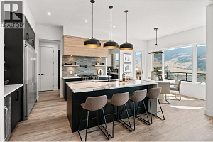 901 Melrose Street - Photo 2