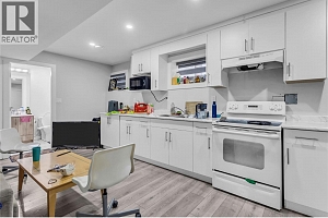 4210 17 Avenue - Photo 30