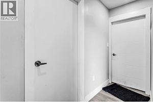 4210 17 Avenue - Photo 35