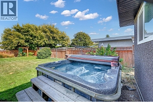 420 Hardie Road - Photo 32