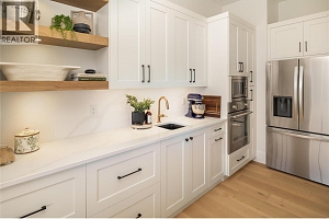 5635 UPPER MISSION Court - Photo 13