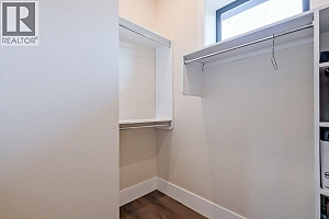 7839 Falcon Ridge Crescent - Photo 52