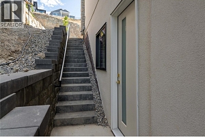 1016 EMSLIE Street - Photo 68