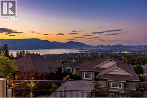 620 Arbor View Drive - Photo 2