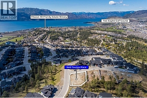 1642 Touriga Place - Photo 13