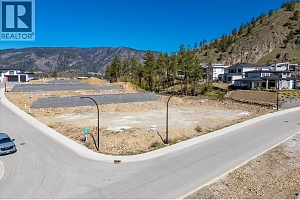 1642 Touriga Place - Photo 6