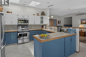 832 Montigny Road - Photo 13