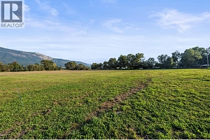 6619 Highway 97A Highway N - Photo 25