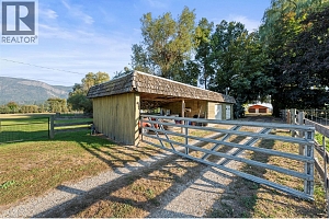 6619 Highway 97A Highway N - Photo 4