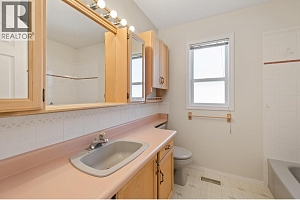 398 McTavish Road - Photo 17