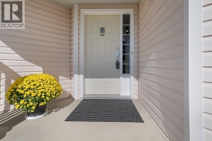 398 McTavish Road - Photo 2