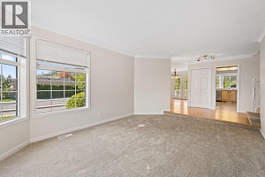 398 McTavish Road - Photo 8