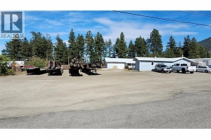 4280 Spallumcheen Drive - Photo 2