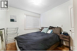 741 Clement Avenue - Photo 8