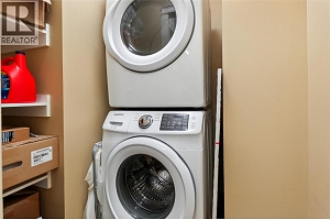 741 Clement Avenue - Photo 9