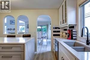 650 Lexington Drive Unit# 318 - Photo 4