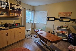 3406 28 Avenue - Photo 5