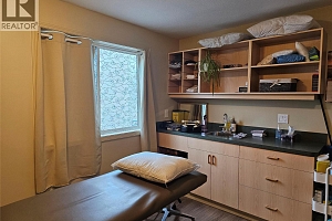 3406 28 Avenue - Photo 9