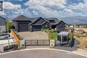 652 Trumpeter Road - Photo 2