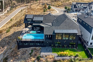 652 Trumpeter Road - Photo 7