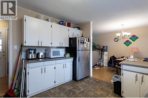 1911 Cross Road - Photo 14