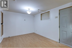 1911 Cross Road - Photo 34