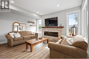 1292 Ethel Street - Photo 9