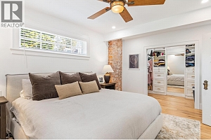 1001 Lawrence Avenue - Photo 23