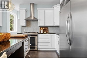 404 Quilchena Crescent - Photo 30