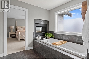 404 Quilchena Crescent - Photo 43