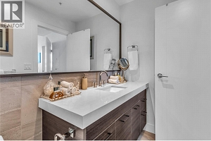 1181 Sunset Drive Unit# 2004 - Photo 16