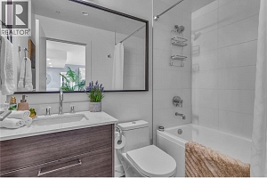 1181 Sunset Drive Unit# 2004 - Photo 17